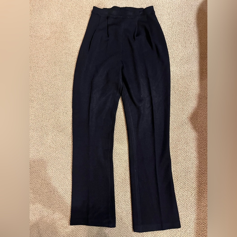 St. John size 6 black pants